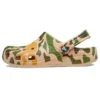 Classic Clog mit Camouflage-Print «Khaki-Grün»