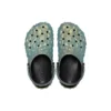 Classic Clog mit geometrischem Muster «Green»