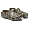 Classic Clogs mit Camouflage-Print «Brown»