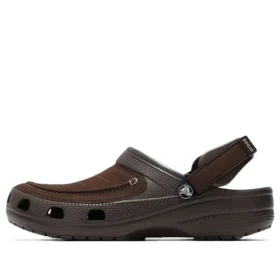 Classic Crocs Coffee Sandalen