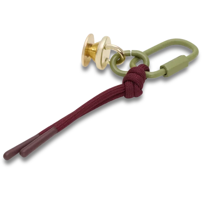 Gespickelte Jibbitz-Anstecker mit Karabiner Gespickelte Jibbitz-Anstecker mit Karabiner