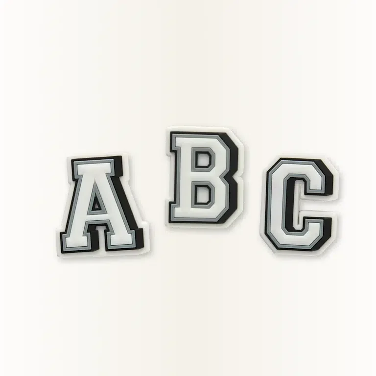 Jibbitz-Schuhanhänger mit dem Buchstaben «a» Jibbitz-Schuhanhänger mit dem Buchstaben «a»
