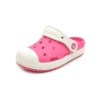 Kleine Crocs Outdoor-Sandalen mit flachem Absatz in Pink