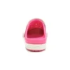 Kleine Crocs Outdoor-Sandalen mit flachem Absatz in Pink