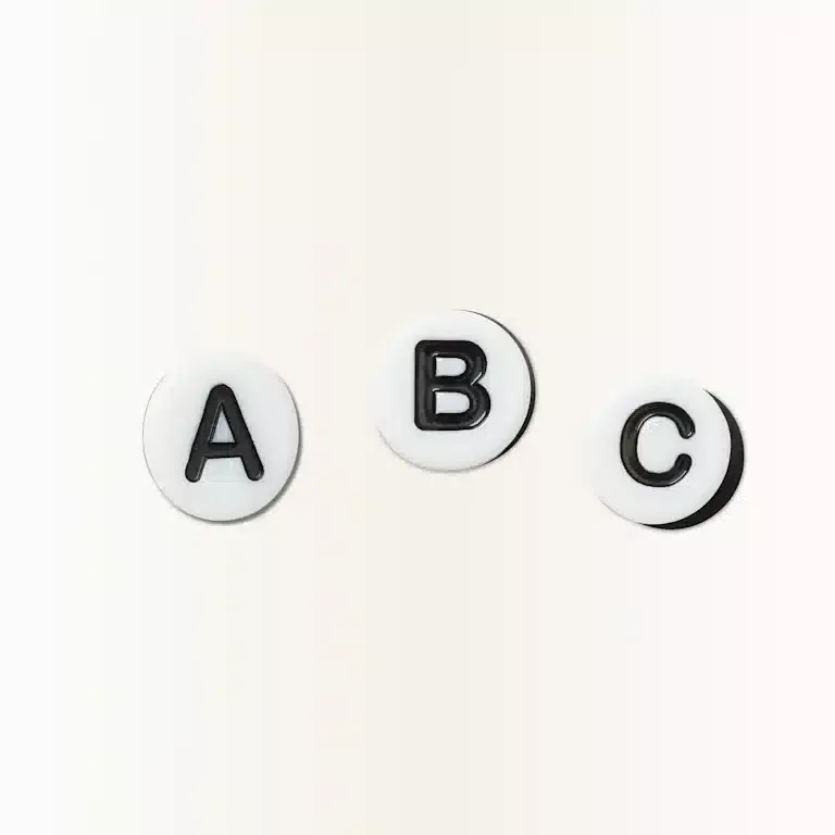 Kleine «Friendship Letter C» Jibbitz™-Anstecker Kleine «Friendship Letter C» Jibbitz™-Anstecker